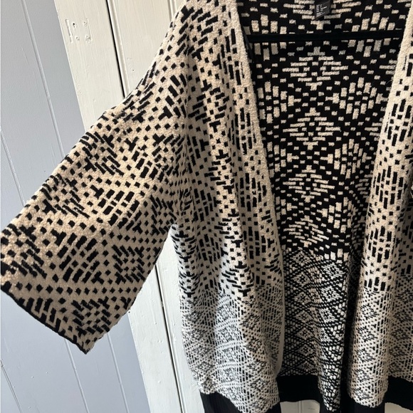 H&M Cardigan - Picture 2 of 6